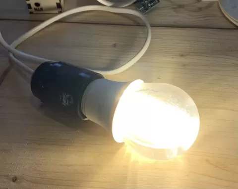 Customizable LED lightbulb repair