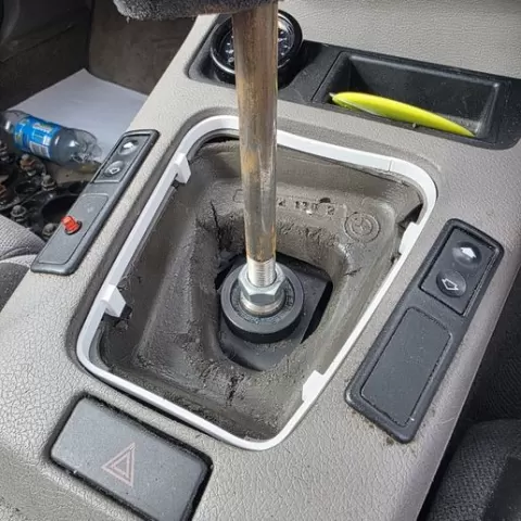 E36 compact shift boot frame clip