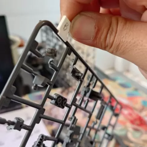 Sprue Label Holder