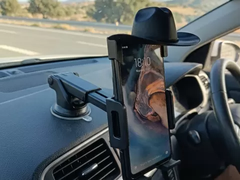 Cowboy hat cellphone shade