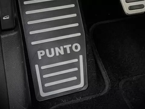 Poggiapiede per auto (Fiat Punto 188 3 Porte)