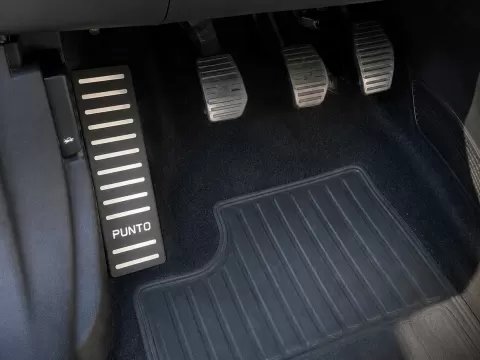 Poggiapiede per auto (Fiat Grande Punto)