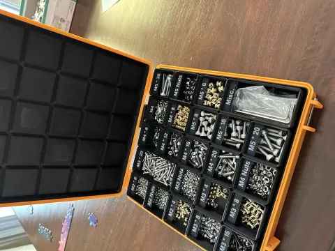 Rugged Metric Bolts Box (+ printable labels)