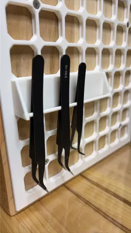 Open Grid Multiconnect Tweezer Holder