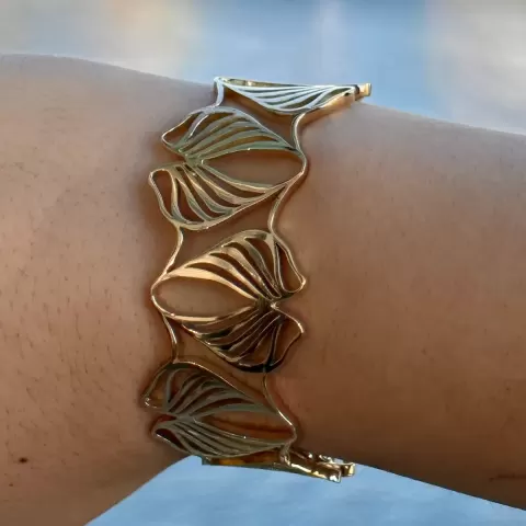 Cuff Bracelet - Leaves.stl
