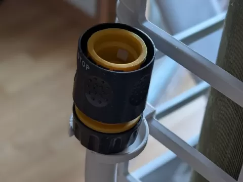 Midea PortaSplit - Schlauchhalter Außengerät