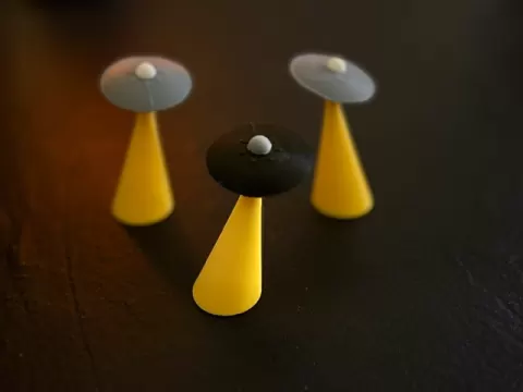Classic UFO – Flying Saucer Display Model