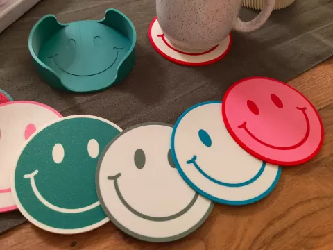 Smiley coaster with holder