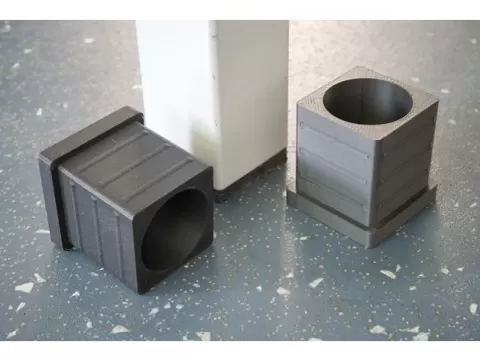 Table leg tip