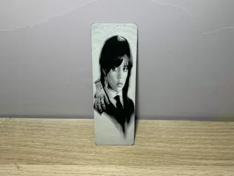 marcapáginas miércoles Addams 2