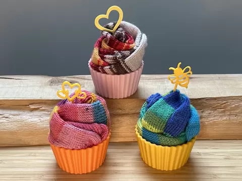 Sock Cupcake - Cute Gift Wrap for Socks