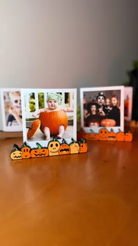 HELPFUL PUMPKINS | ORIGINAL HALLOWEEN PHOTO FRAME