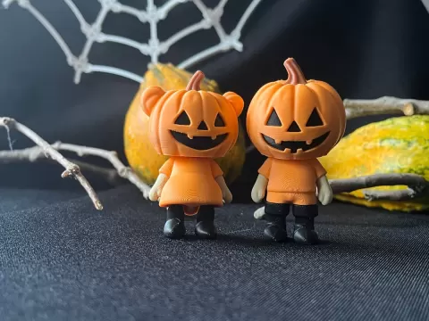 Tiny flexy Halloween buddies