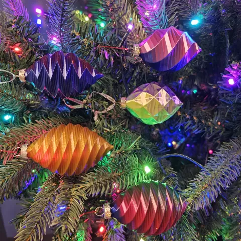 Low Poly Spiral Christmas Tree Ornaments