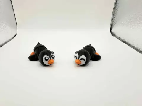 Cute Tiny Flexi Penguin With Two Options For Expression!