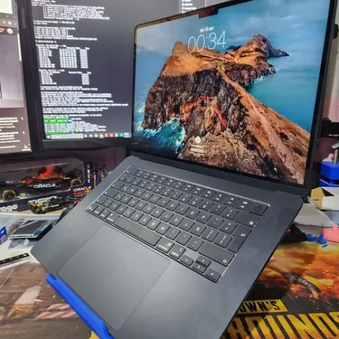 Foldable Laptop Stand – Ergonomic, Ventilated & Portable