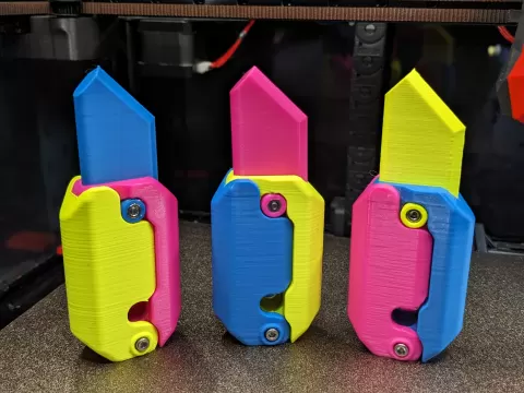 TikTok Gravity Knife Fidget Toy Medium Size - Customizable