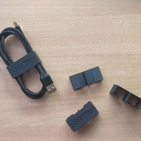 Cable holder (with label)