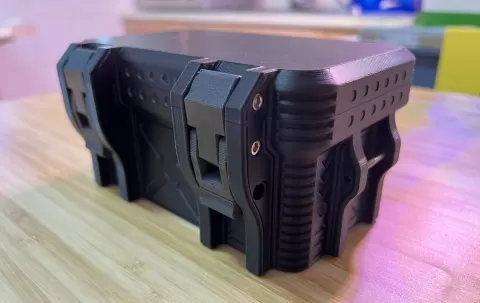 Sci-Fi Box-Lockable