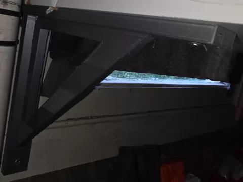 heavy duty shelf bracket