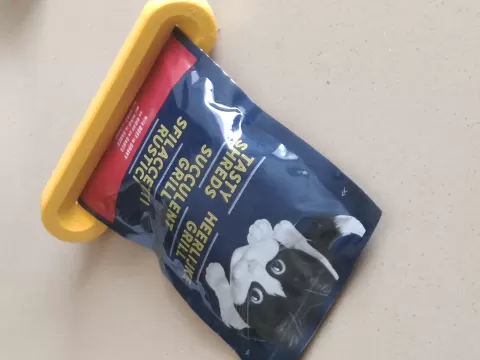 Cat Food Squeezer