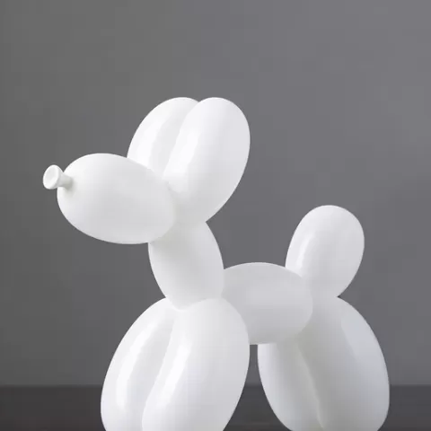 Hunde Statue