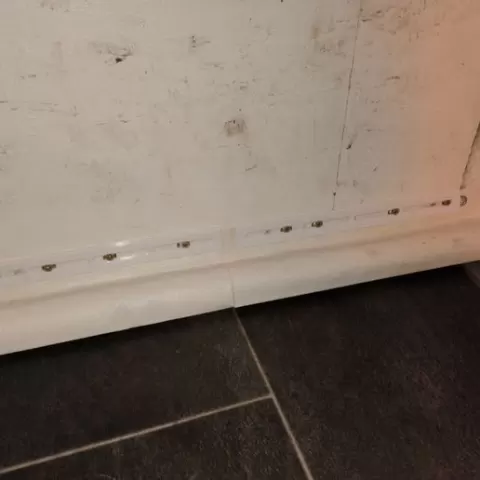 Draft Excluder Screw Bar