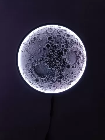 Illuminated moon wall lamp
