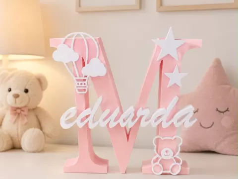 Letra M Decorativa para Quarto de Bebé