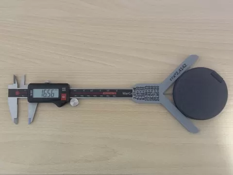Caliper Radius Gauge – Corner Radius up to 130 mm (prints without support)