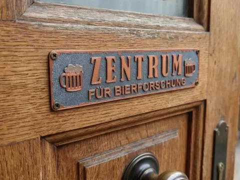 Zentrum für Bierforschung – Türschild