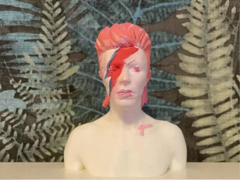 David Bowie Bust Staute