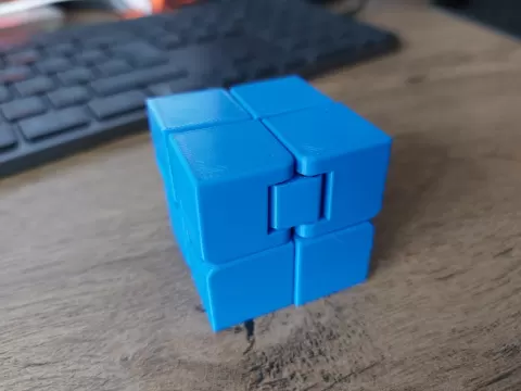 Infinity cube