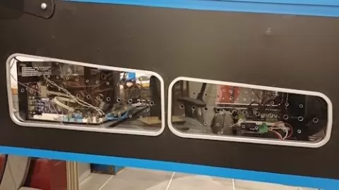 Side angles for pincab