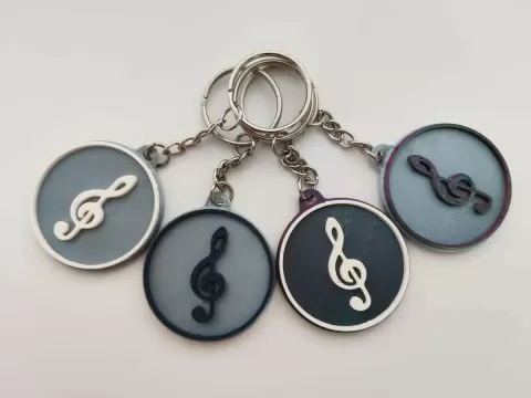 Treble clef - circular keychain