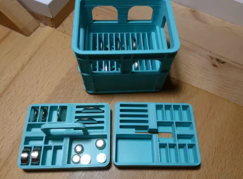 stackable beer crate for CR2032 and other button cells version 2