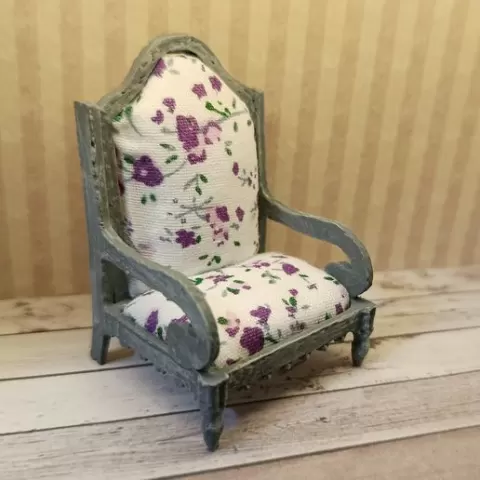 Mini armchair frame