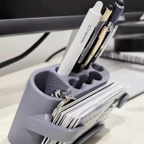 Quantum Dock - Angled pen and card organizer
