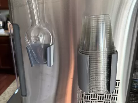 Magnetic Cup Holder