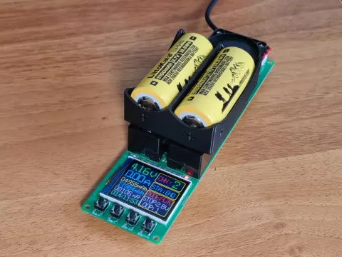 26650 battery holder and adapter to 18650 charger