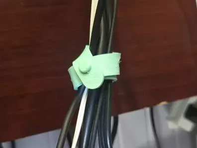 ATTACHE CABLE V2 TPU 85A