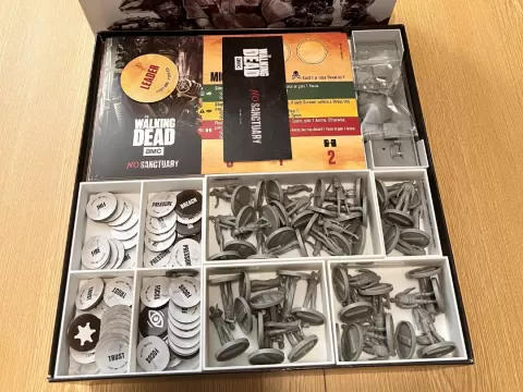 The Walking Dead No Sanctuary All-In Insert