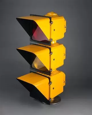 3M model131 traffic light