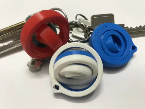 Fidgetable keychain