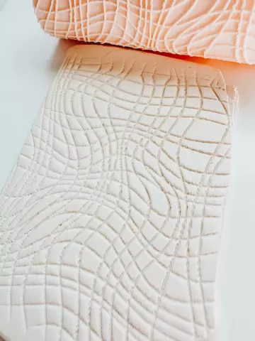 Squiggle Line Clay Texture Roller