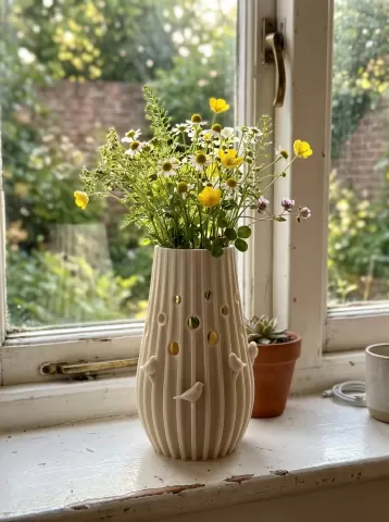 Modern Bird & Ribbed Flower Vase
