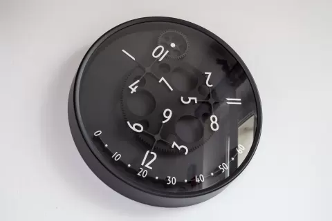 Improved Wandering Hour Clock