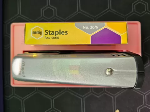 Gridfinity Stapler & Staples Holder