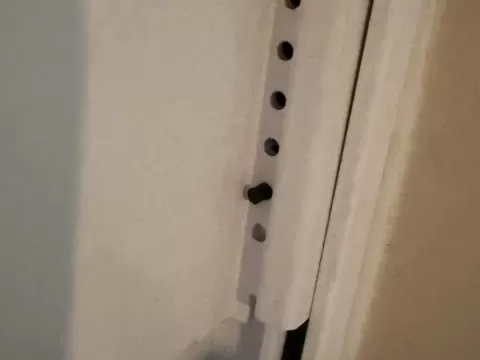 AC push pin