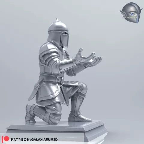 Medieval Knight Pen Holder